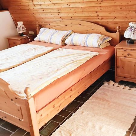Ferienhaus Waldblick Sonnenbuhl Bagian luar foto