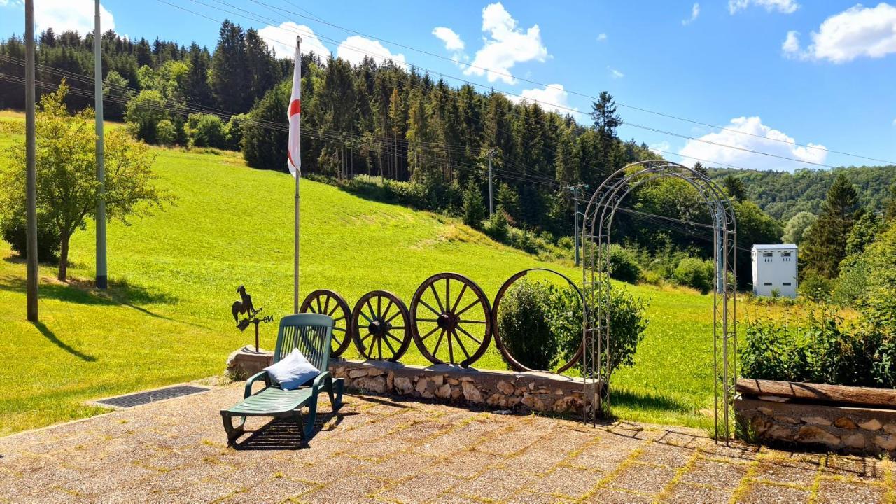 Ferienhaus Waldblick Sonnenbuhl Bagian luar foto
