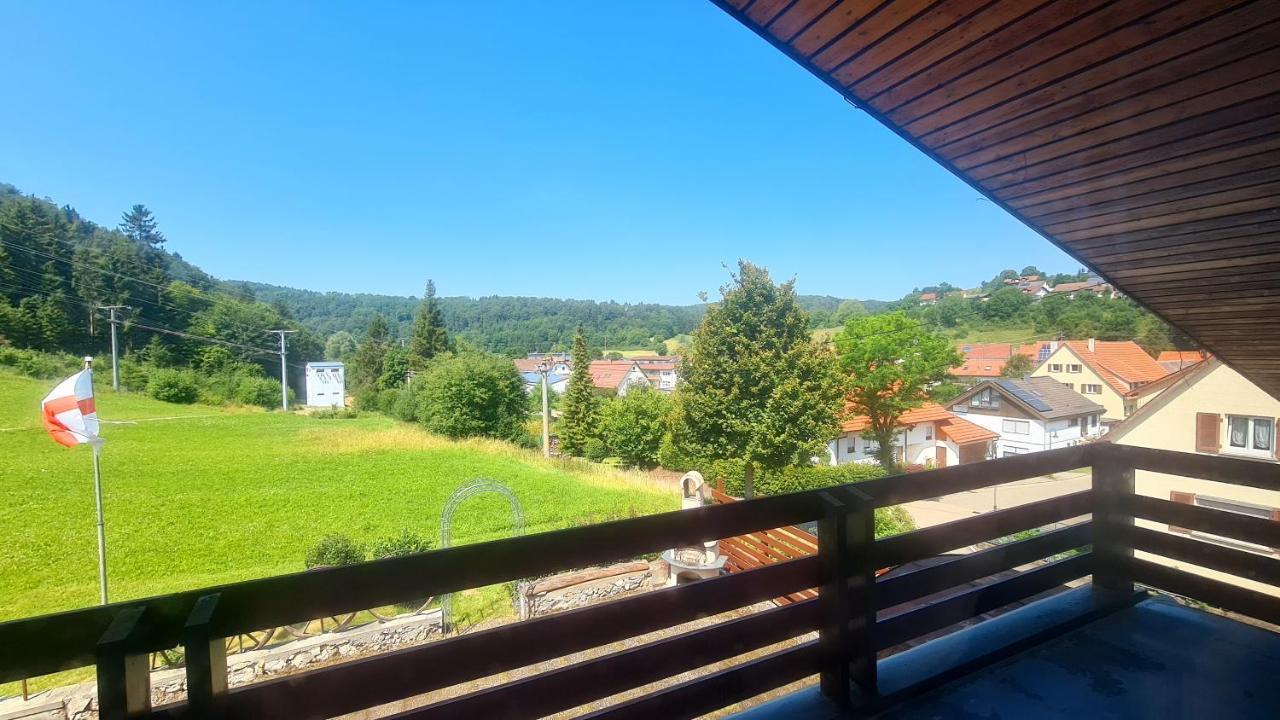 Ferienhaus Waldblick Sonnenbuhl Bagian luar foto